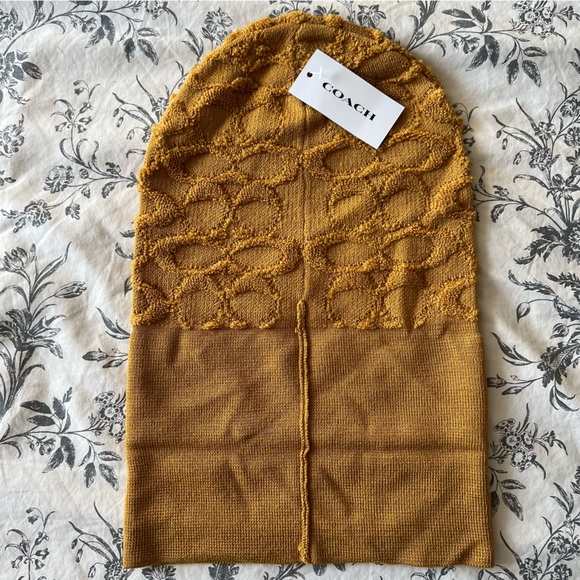 NWT Coach Mustard Yellow Knit Fall 2023 Textured Beanie Hat - Picture 4 of 5